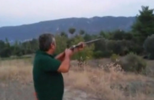 Av tüfeğiyle PKK'ya meydan okudu