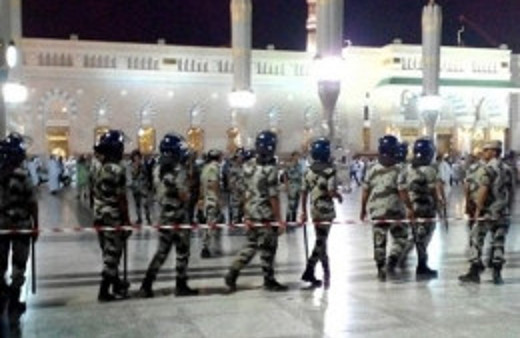 Medine'de kritik gelişme! Mescid-i Nebevi boşaltılıyor