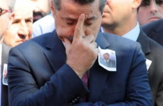 Faruk Çelik gözyaşlarını tutamadı