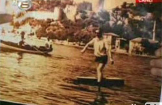 Boğazı yürüyerek geçti