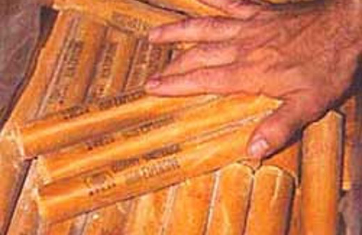 Enmiyete dinamit lokumu atacaktı