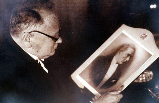 Karlov’un özel eşyaları arasında Atatürk detayı