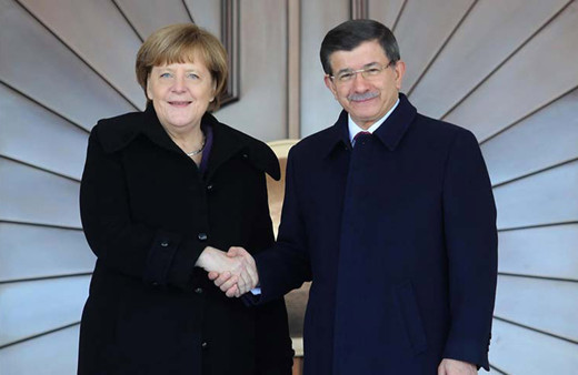BBC belgeselinde ortaya çıktı! Merkel ile Davutoğlu habersiz...