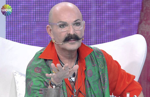 Cemil İpekçi kaç yaşında kaç kere evlendi ilk karısına bakın kimdir?