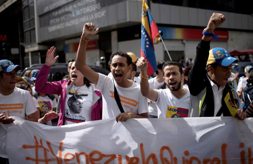 Venezuela'da taraflar yeniden sokakta