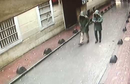 Beyoğlu'nda Manukyan'a ait eski binada çökme