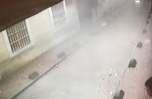 Beyoğlu'nda Manukyan'a ait eski binada çökme