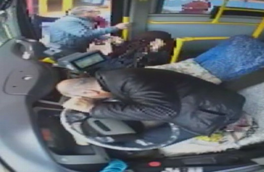 Patlamanın şiddeti kamerada: Korku dolu anlar!