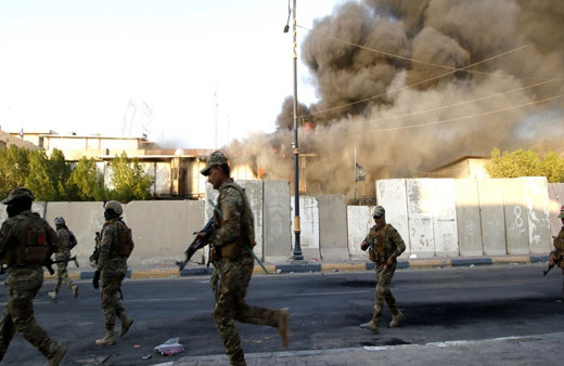 İran'da canlı bomba saldırısı: Onlarca ölü var