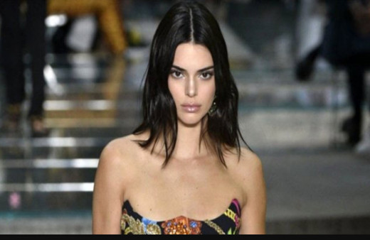 Kendall Jenner, giydiği çeketle büyüledi