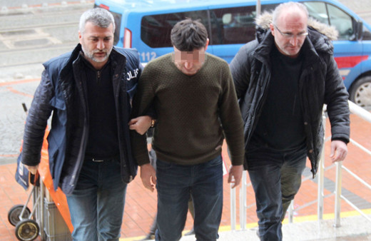 Kocaeli’de sapık yakalandı kadınlara cinsel organını gösteriyordu