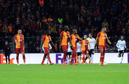 Galatasaray Benfica UEFA Avrupa Ligi maçı golleri ve geniş özeti