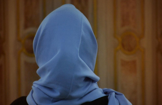 Başörtüsü karşıtı başkan görevden alındı