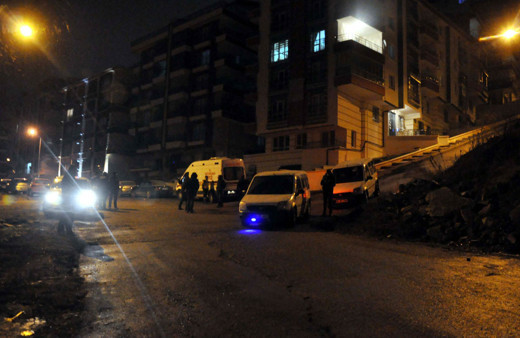 16 yaşındaki kız tartıştığı babasını bıçaklayarak öldürdü