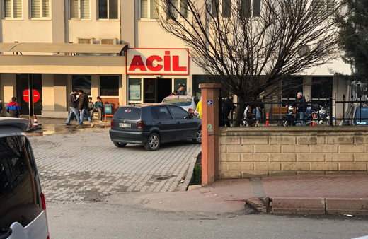 Siirt'te 16 yaşındaki kız annesine şiddet uygulayan babasını öldürdü