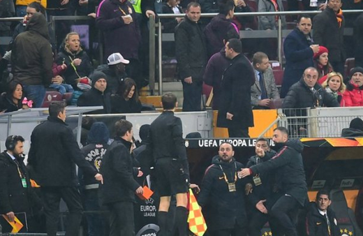 Hasan Şaş Benfica kulübesiyle tartıştı