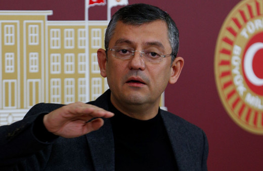 CHP'li Özgür Özel'den İstanbul açıklaması 25 yıl bekledik 15 günde bekleriz