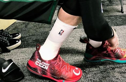 Cedi Osman'ın ayakkabıları maça damga vurdu