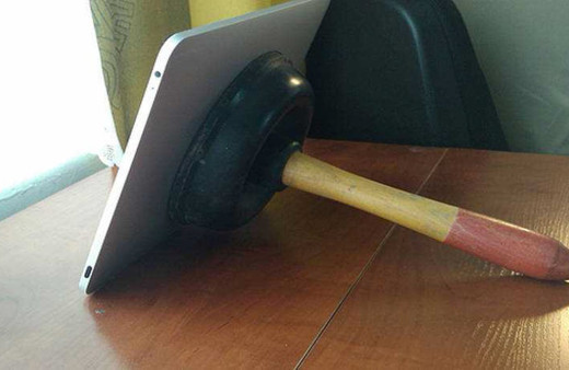 Teknolojinin pratik zekalı insanlarla imtihanı kahkahaya boğdu