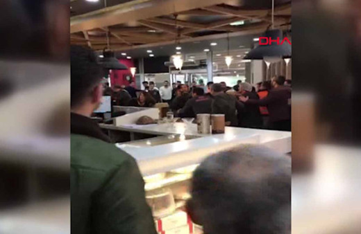 Hatay AVM'deki kavgada sandalyeler fırlatıldı 3 kişi bıçakla yaralandı