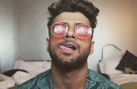 Reynmen bir şarkı söylemek için bakın kaç para istedi?