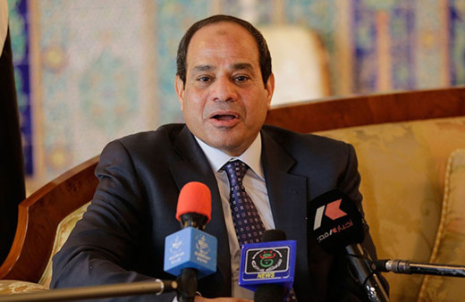 Darbeci Sisi üniversitelerde peçeyi yasakladı