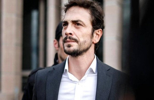 Ahmet Kural Instagram'dan aşkını paylaştı