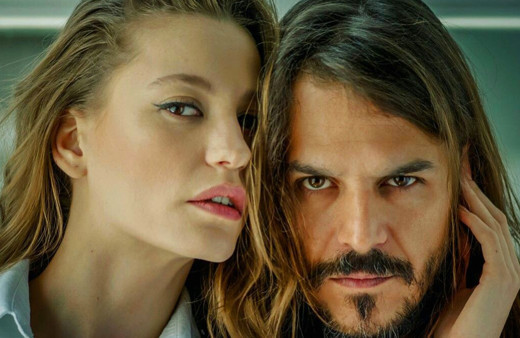 Piri Reis belgeseli için Mehmet Günsür ve Serenay Sarıkaya'ya teklif