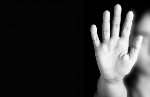 Sapık ev sahibi kiracısına tecavüz edecekti