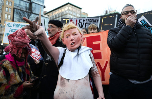 Donald Trump'a acil durum davası tam 13 eyalet harekete geçti