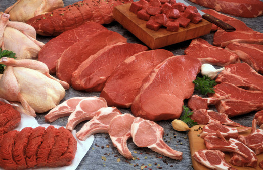 Halk sağlığını tehdit eden 415 kilogramlık sucuğa el konuldu