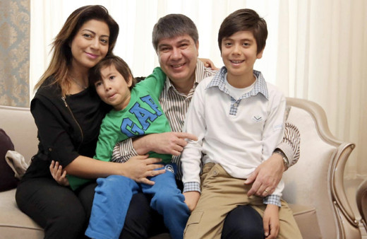 Ebru Türel aslen nereli Menderes Türel'in eşi kimdir kaç yaşında?