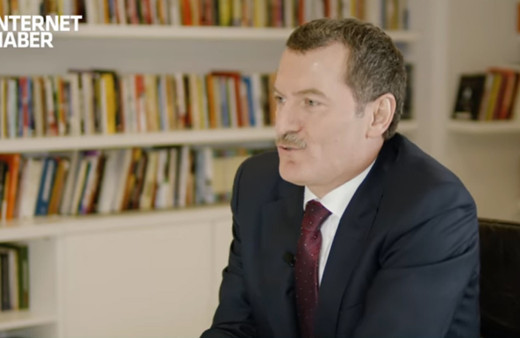 AK Parti Zeytinburnu adayı Ömer Arısoy Adnan Kahveci'nin yolunda