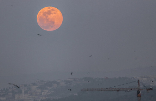 Süper Ay mest etti dolunayın burçlara etkileri şahane Hande Kazanova anlattı