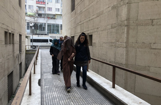 DEAŞ'lı 2 kadın terörist adliyede