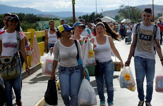 Venezuela, Kolombiya sınırını kapattı