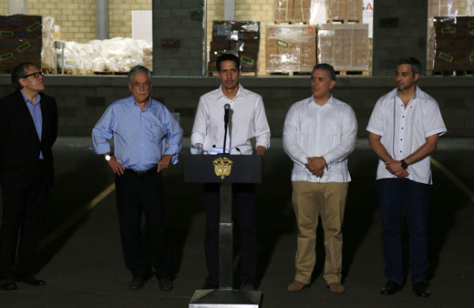 Guaido'dan Venezuela ordusunun kendisine yardım ettiği iddiası