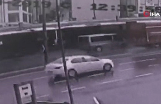 Haramidere'deki metrobüs kazasının görüntüleri çıktı