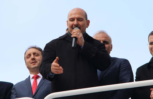 Süleyman Soylu: Yayalar kırımızı ışıkta da geçmeye çalışıyorlar