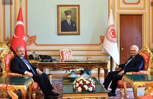 Binali Yıldırım'dan TBMM Başkanı Şentop'a ziyaret etti