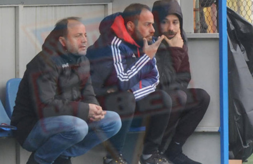 Trabzonsporlu Olcay Şahan bakın nerede taktik verirken görüntülendi