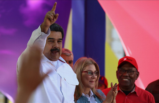 Amerikalı senatörden Maduro'ya Kaddafi fotoğrafıyla tehdit