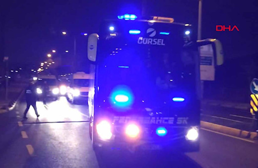 Fenerbahçe kafilesi, Samandıra'da coşkuyla karşılandı