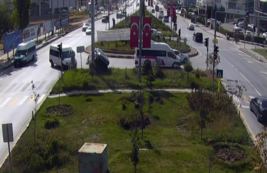 Van’da trafik kazaları MOBESE’ye yansıdı!