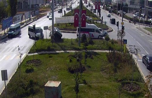 Van’da trafik kazaları MOBESE’ye yansıdı!