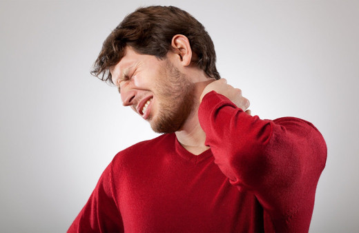 Boyun ağrısının sebebi nedir? Boyun düzleşmesi ve boyun fıtığında...