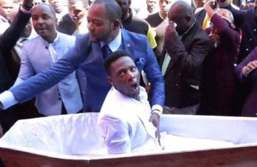 Herkesin gözü önünde 'ölüyü diriltti! Büyük rezillik