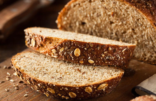 Gıda terörü durmuyor! Kepekli ekmek diye sattıklarının içinden çıkanlar şoke etti