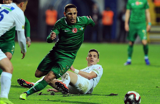 Kupada son finalist Akhisarspor oldu!