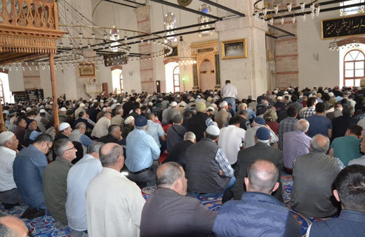 Kandil namazına nasıl niyet edilir? Regaib Kandili namazı kılınışı